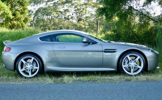 2015 Aston Martin V8 Vantage