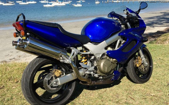 2002 Honda 996cc VTR1000F (FIRESTORM)