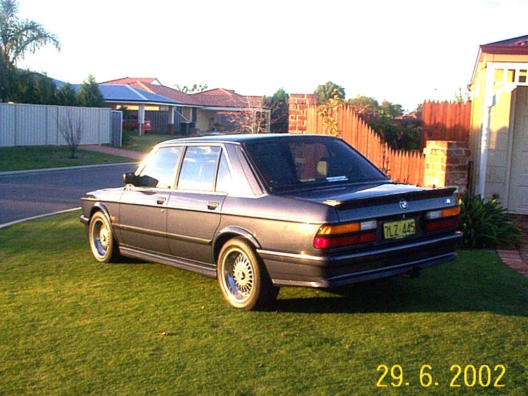 1988 BMW M535i