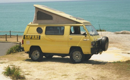 1985 Mitsubishi Safari Pop top