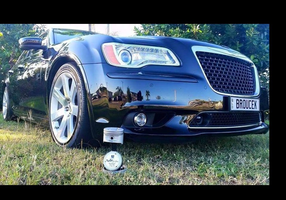 2013 Chrysler 300 srt8