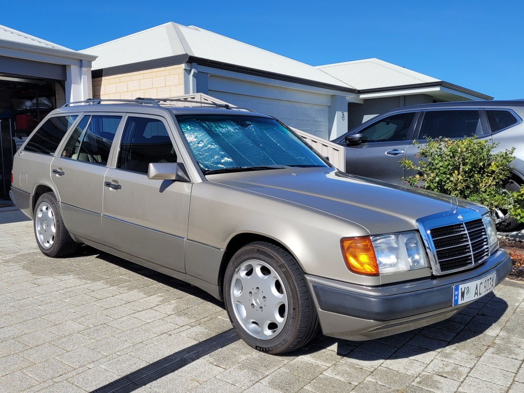 1991 Mercedes-Benz 300 TE