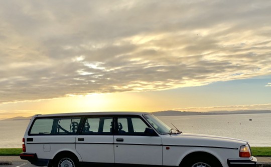 Volvo 240 1UZFE