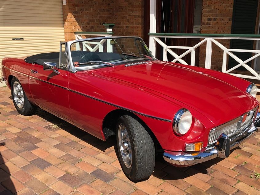 1966 MG B