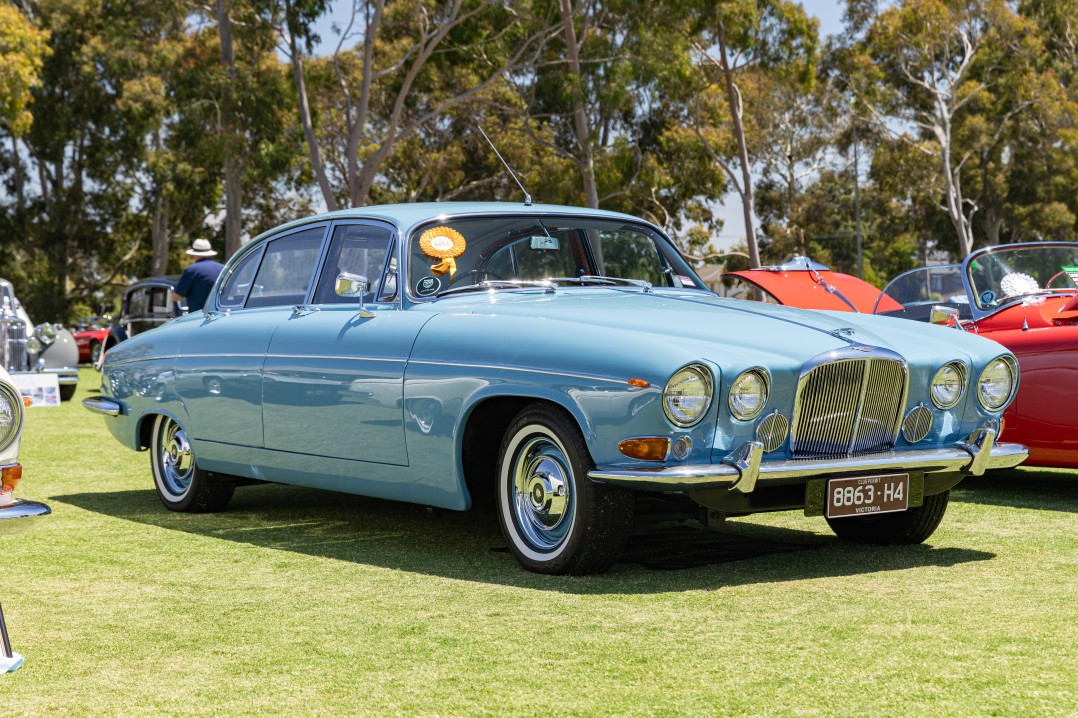 1970 Jaguar 420G