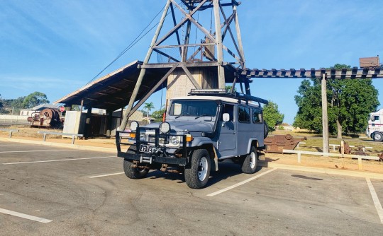 1984 Toyota LANDCRUISER (4x4) 11 SEAT