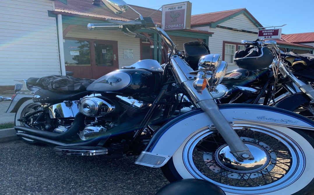 2001 Harley-Davidson 1340cc FLST HERITAGE SOFTAIL