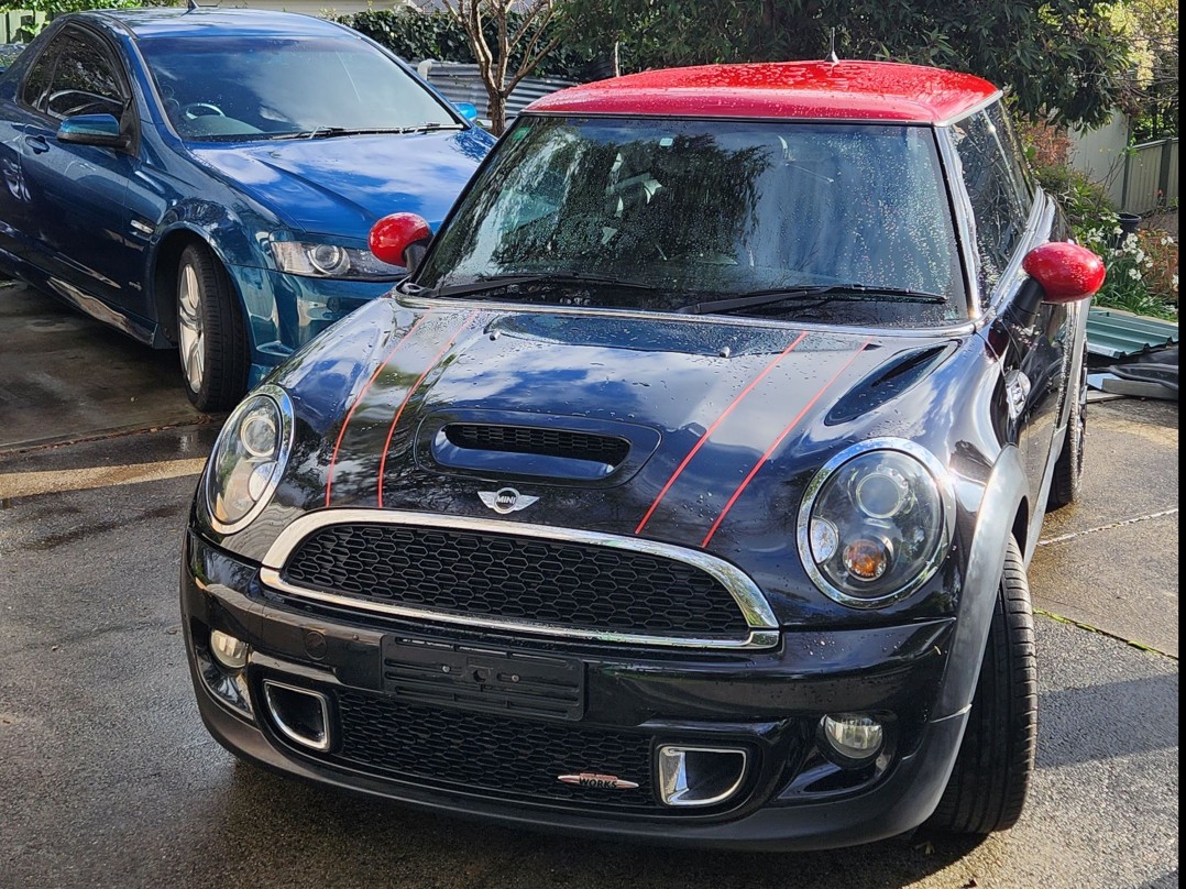 2011 Mini R 56