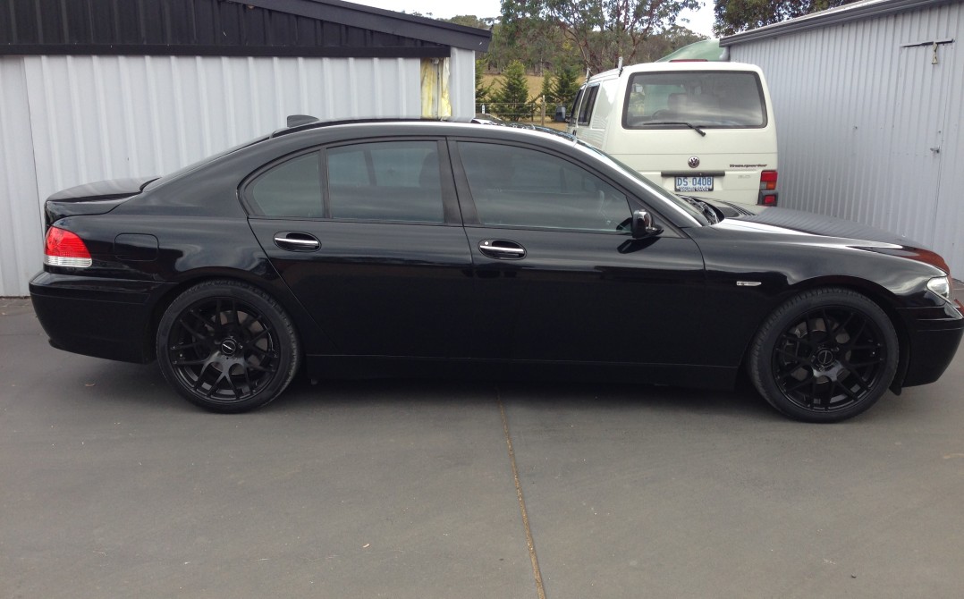 2006 BMW 745i