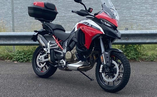 2021 Ducati Multistrada v4s