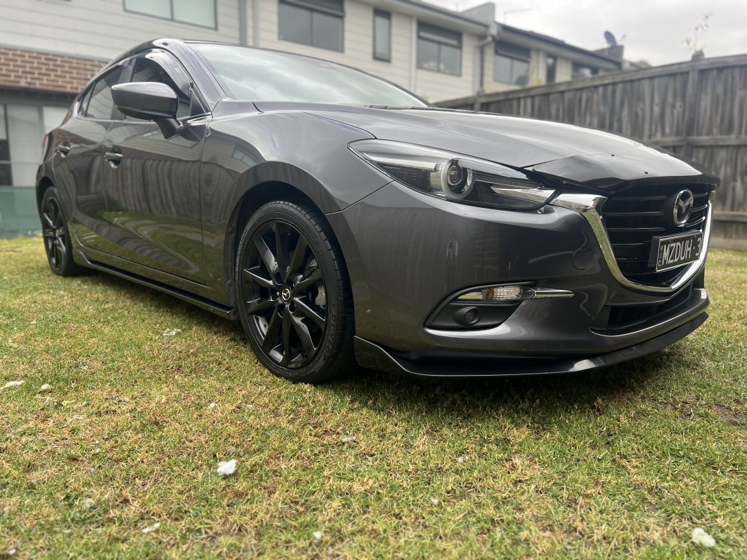 2018 Mazda MAZDA3 SP25