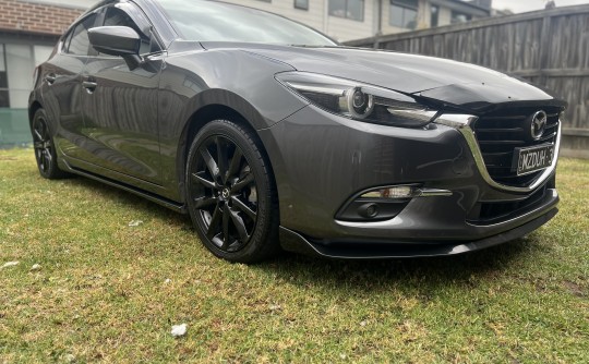 2018 Mazda MAZDA3 SP25