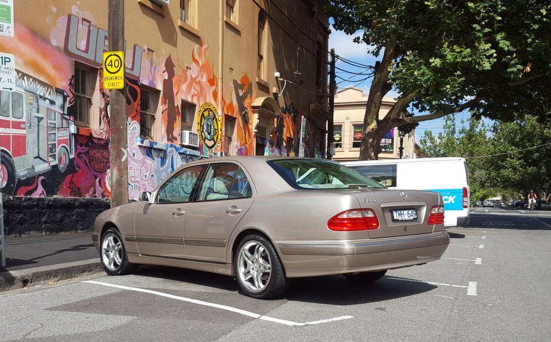 1999 Mercedes-Benz E240 ELEGANCE