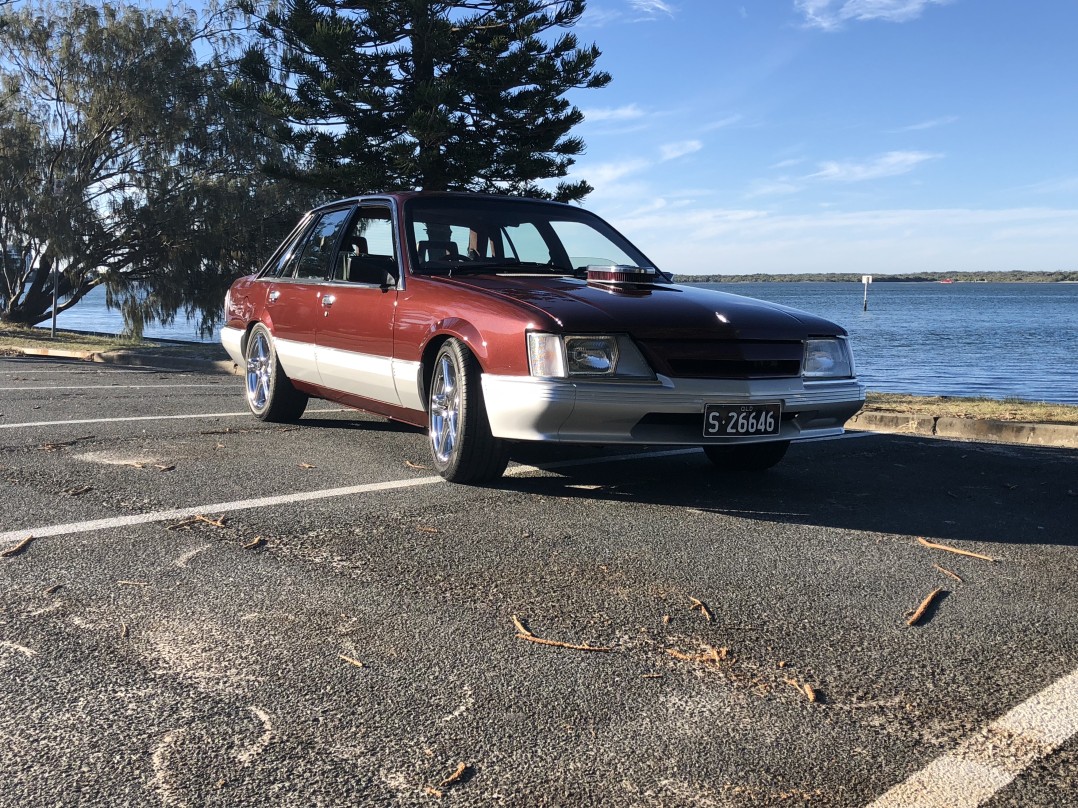1984 Holden Vk calais