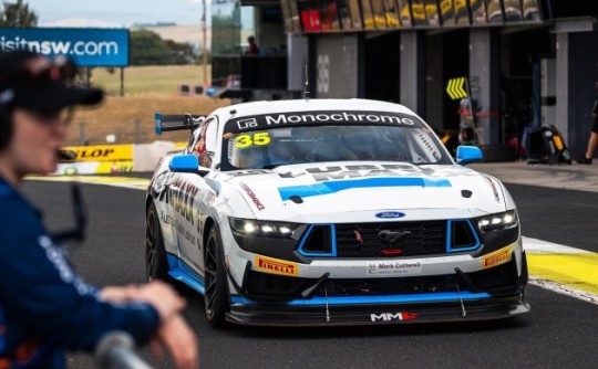 Mustang GT4 wins Bathurst!