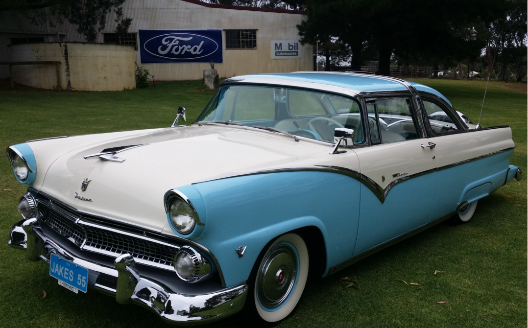 1955 Ford Fairlane Crown Victoria