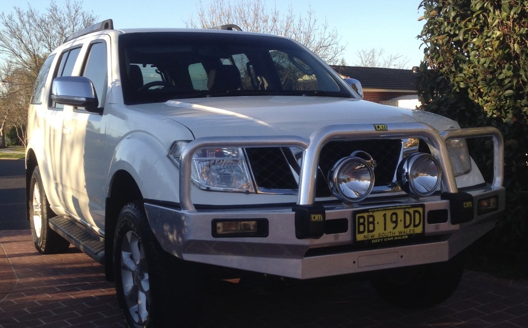2009 Nissan PATHFINDER ST (4x4)