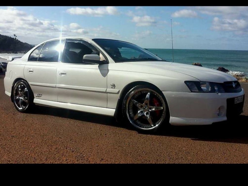 2004 Holden COMMODORE SS