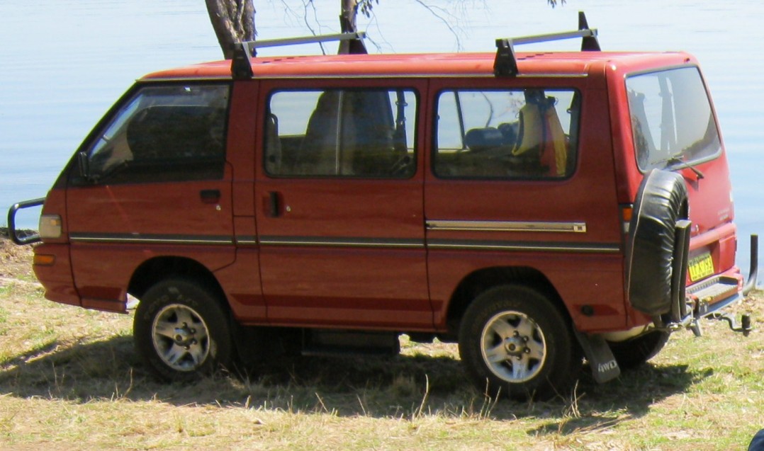 1991 Mitsubishi STARWAGON ECI (4x4)