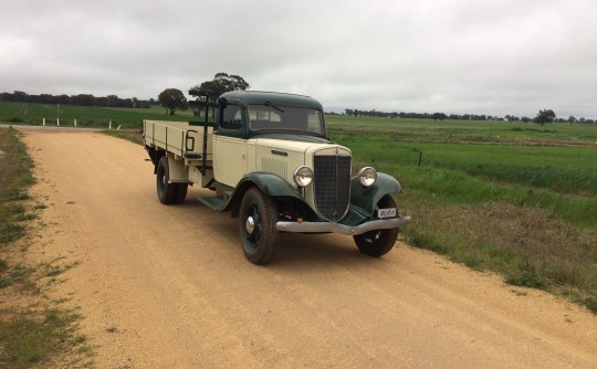 1936 International Harvester C30