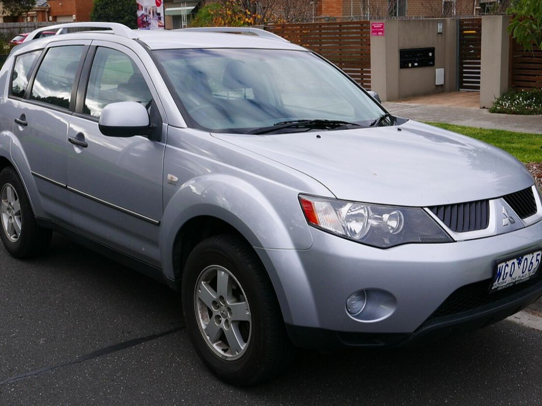 2008 Mitsubishi OUTLANDER ACTIV (5 SEAT)