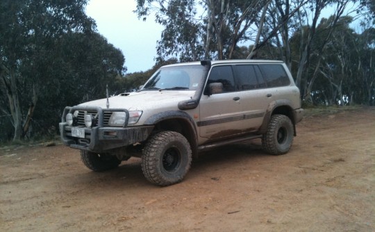 2000 Nissan PATROL (4x4)