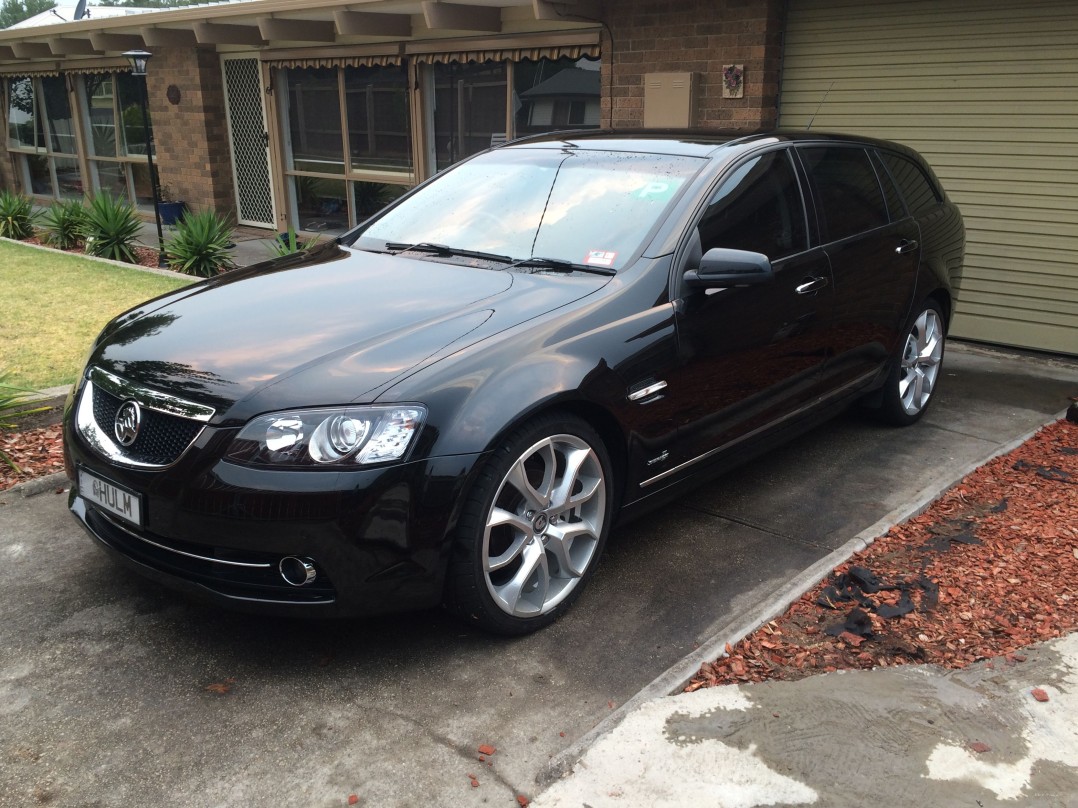 2010 Holden Calais V