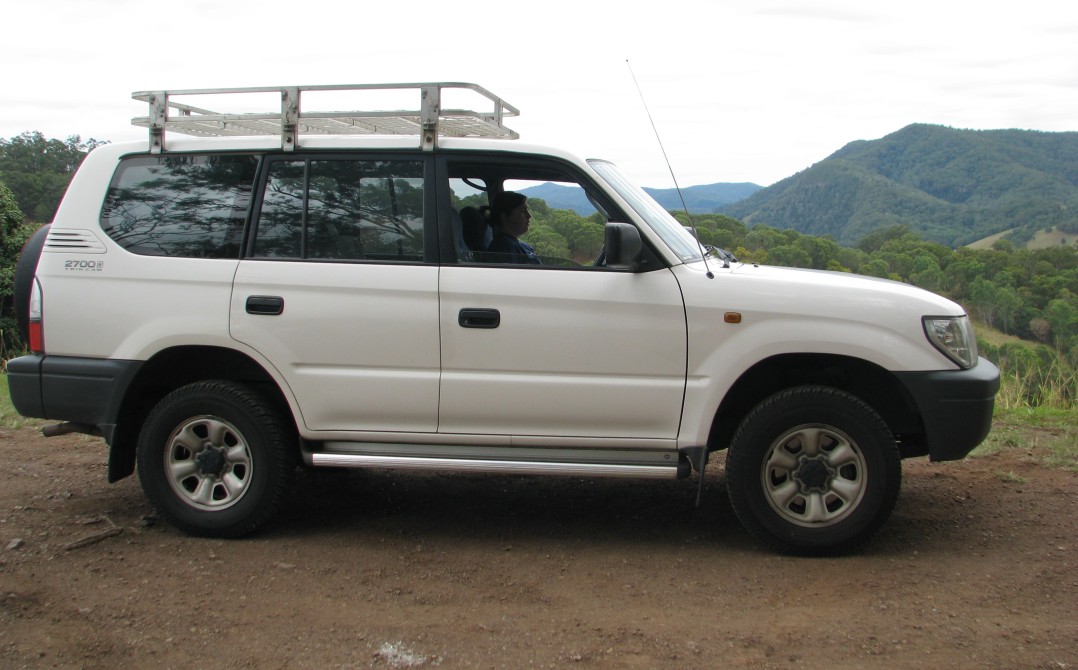 2000 Toyota prado