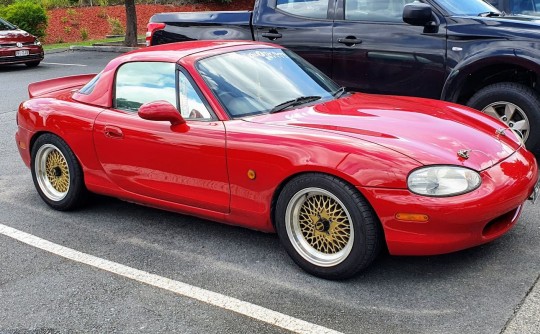 2000 Mazda MX-5 COUPE