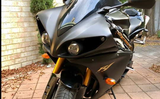 2009 Yamaha 998cc YZF-R1 (BLACK SPECIAL)