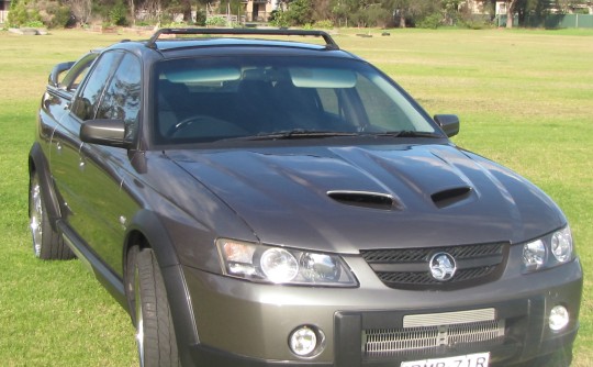 2004 Holden CREWMAN CROSS 8