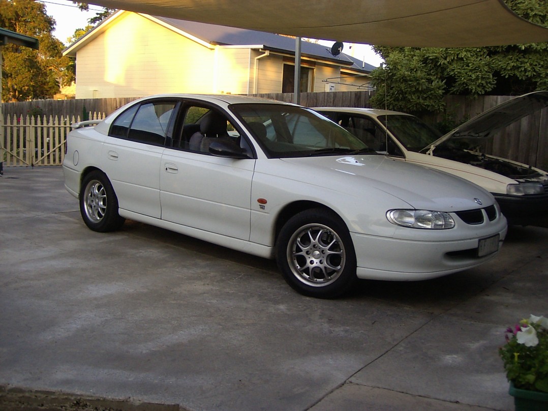1998 Holden VT
