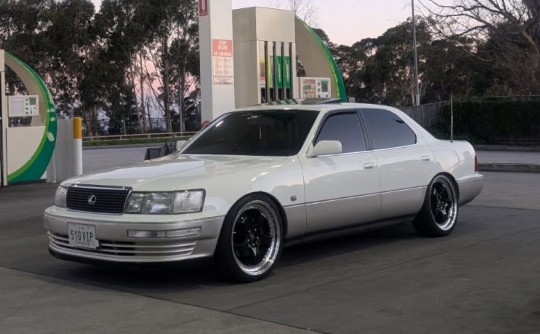 1990 Lexus LS400