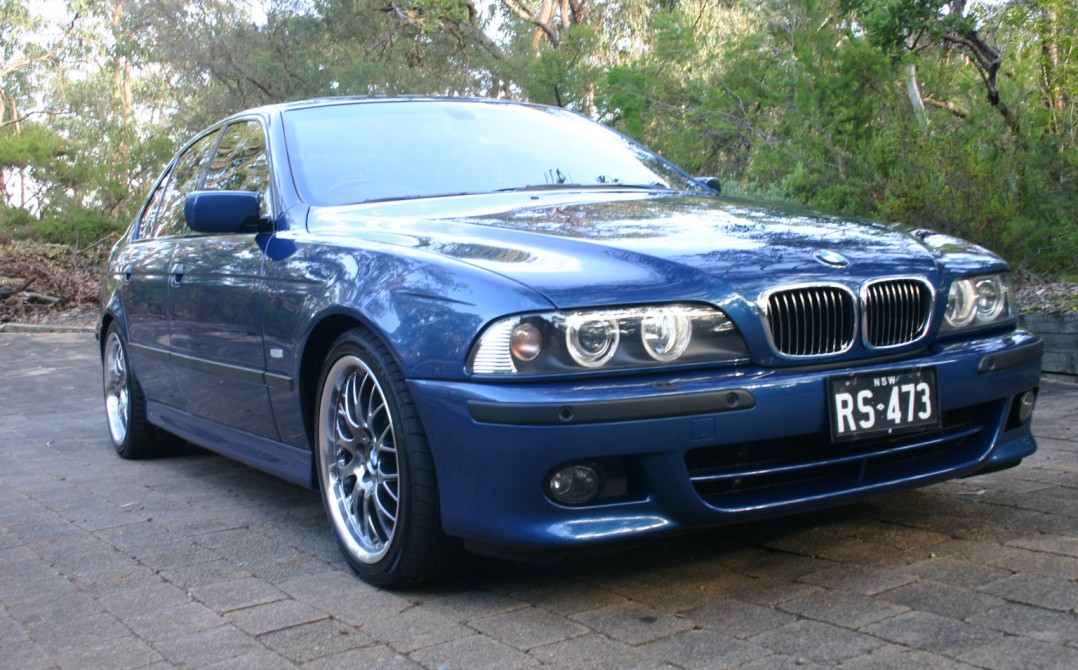 2002 BMW 540i SPORT