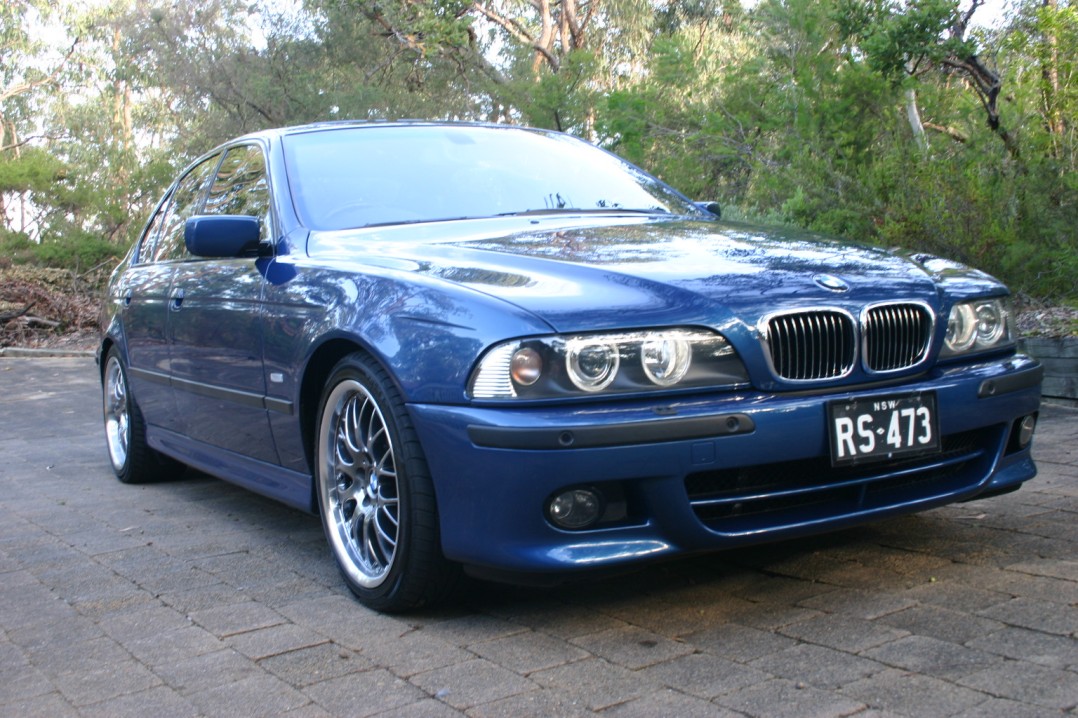 2002 BMW 540i SPORT