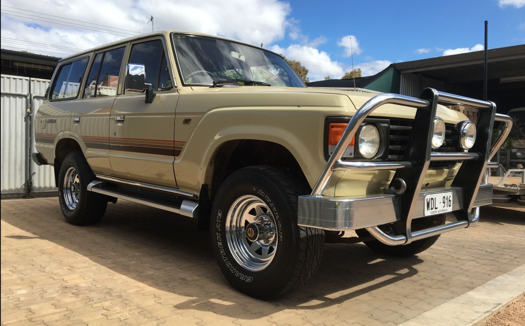 1985 Toyota LANDCRUISER (4x4)