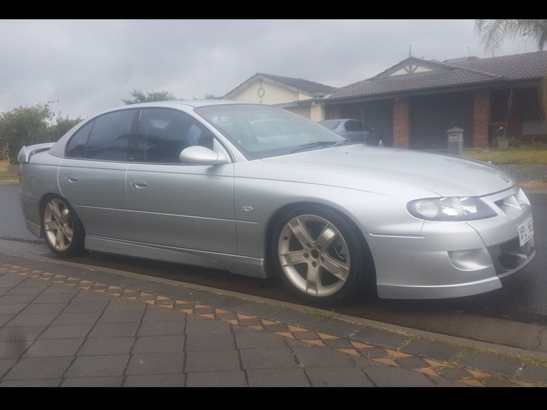 2001 Holden Special Vehicles CLUBSPORT R8