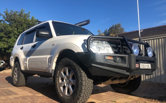 2009 Mitsubishi PAJERO GL LWB (4x4)