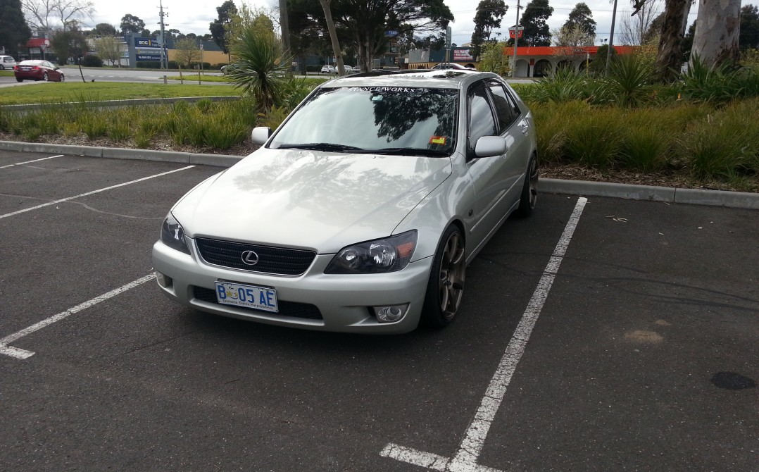 2000 Lexus IS200 SPORTS LUXURY