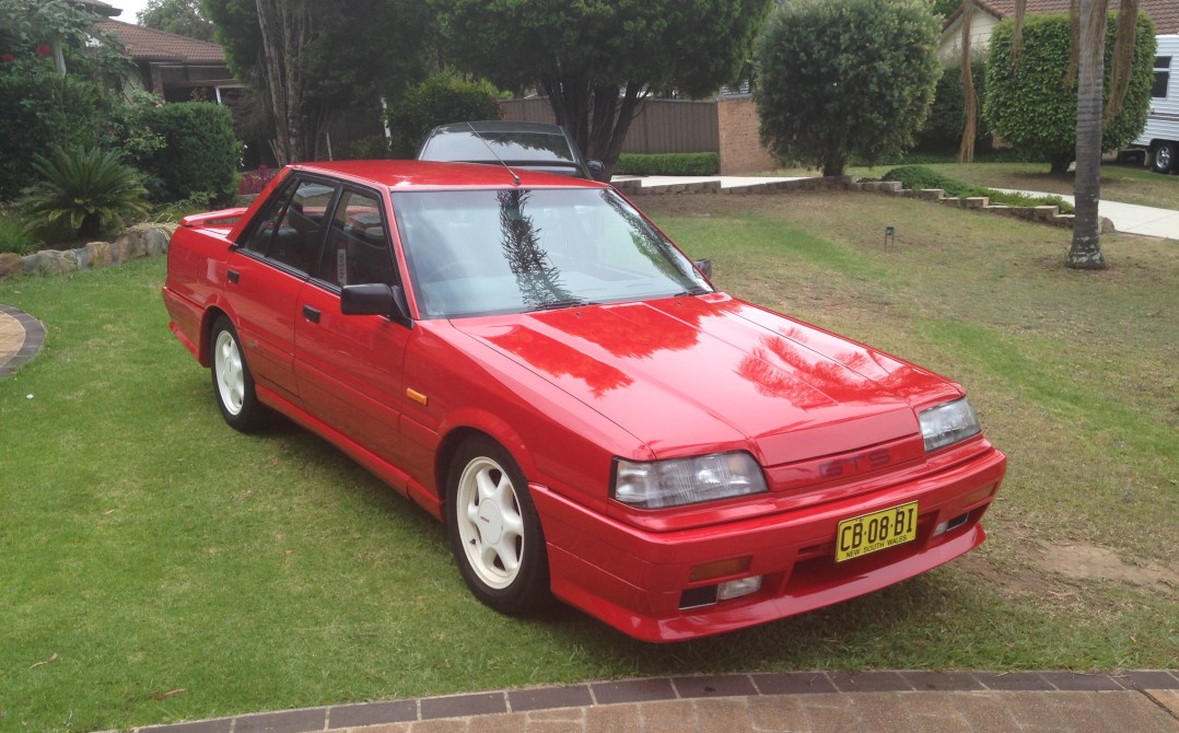 1989 Nissan Skyline Silhouette GTS 2