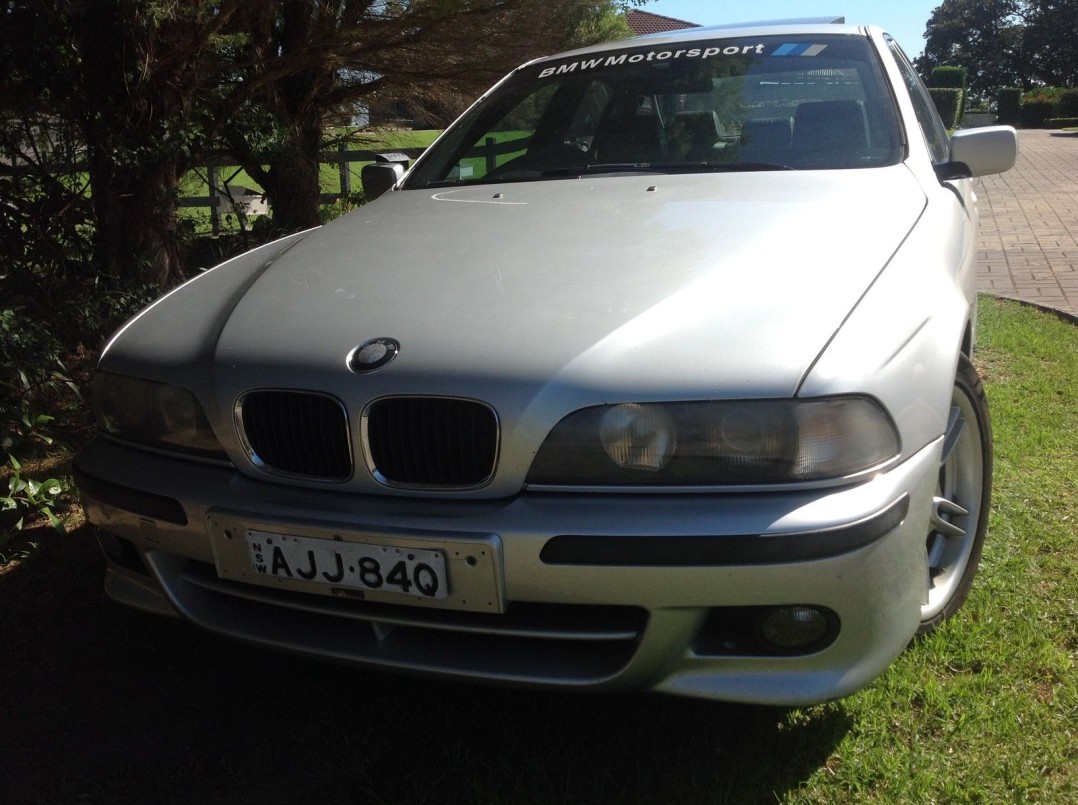 2000 BMW 528i