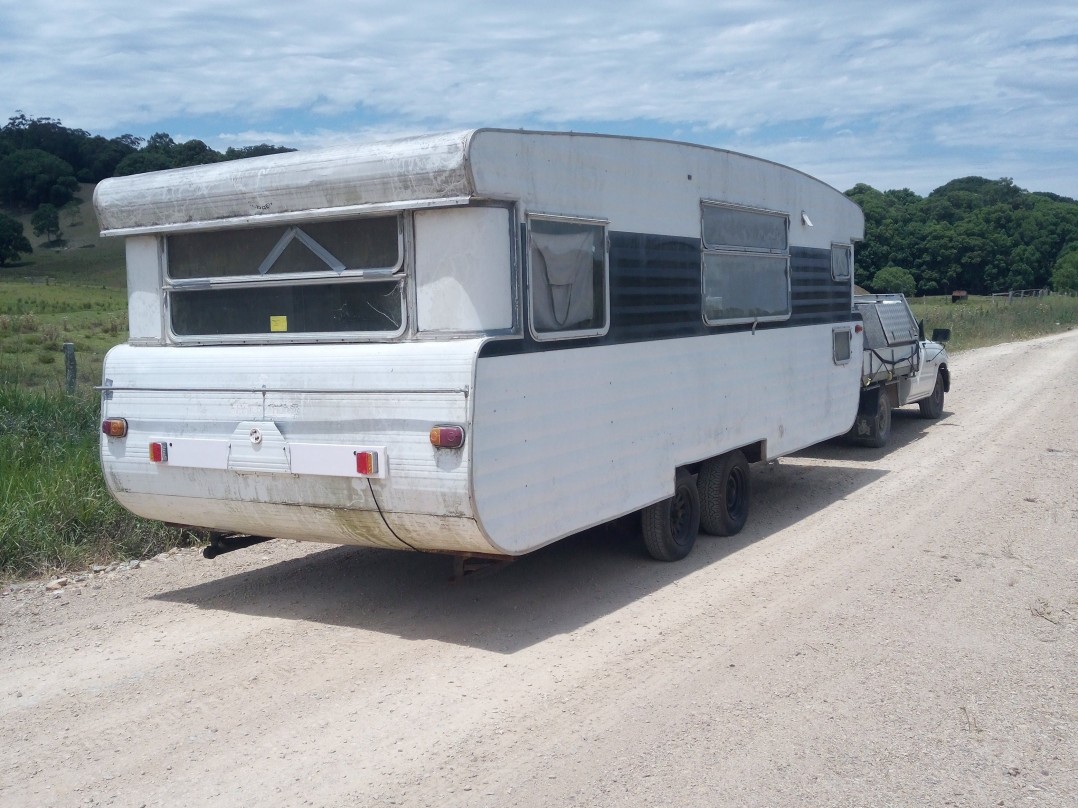 1975 Viscount Supreme