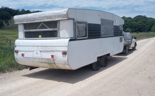 1975 Viscount Supreme
