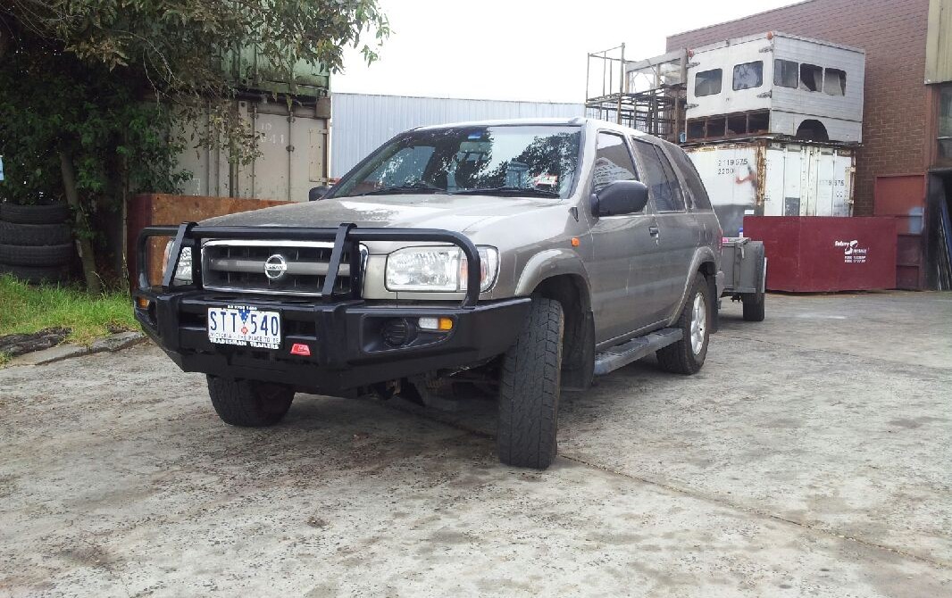 2004 Nissan PATHFINDER ST (4x4)