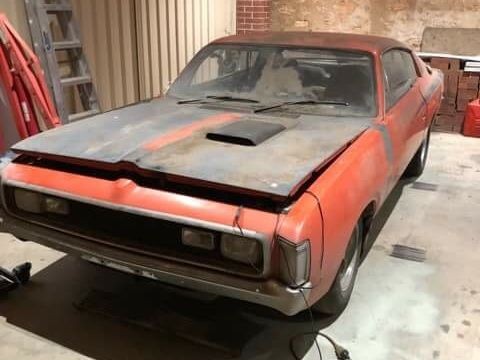 1971 Chrysler E38 Bathurst “big tank” charger