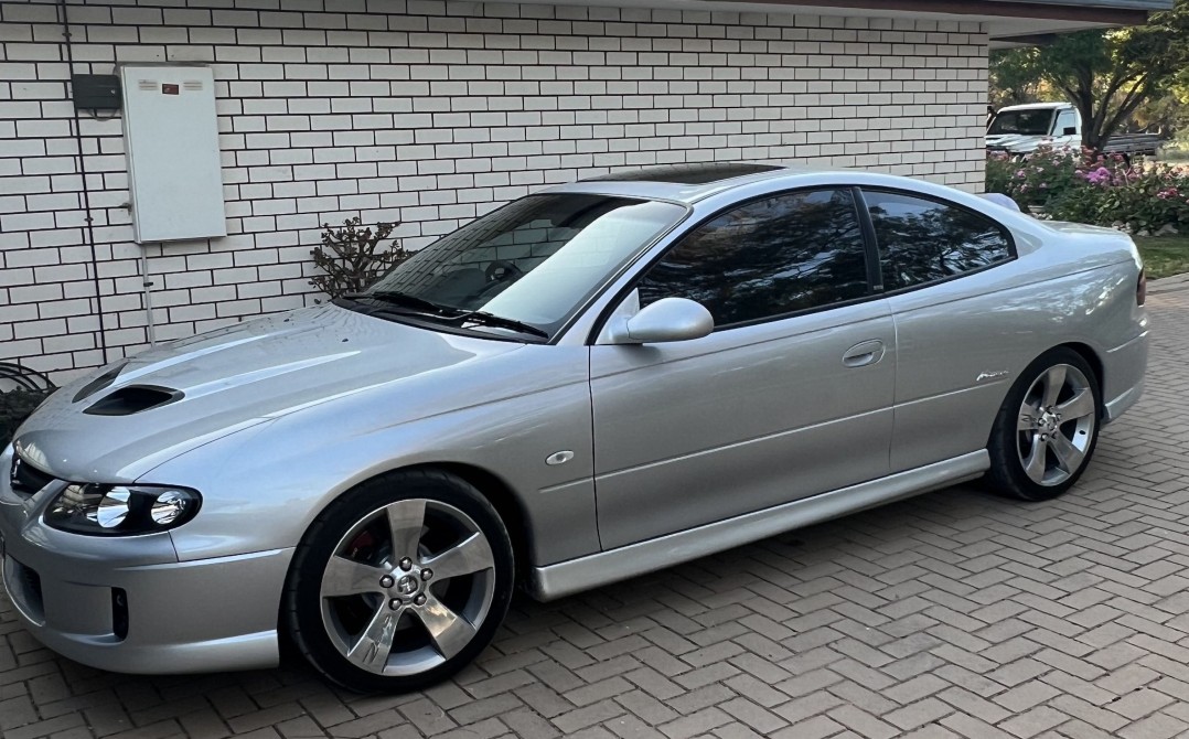 2005 Holden MONARO CV8-Z