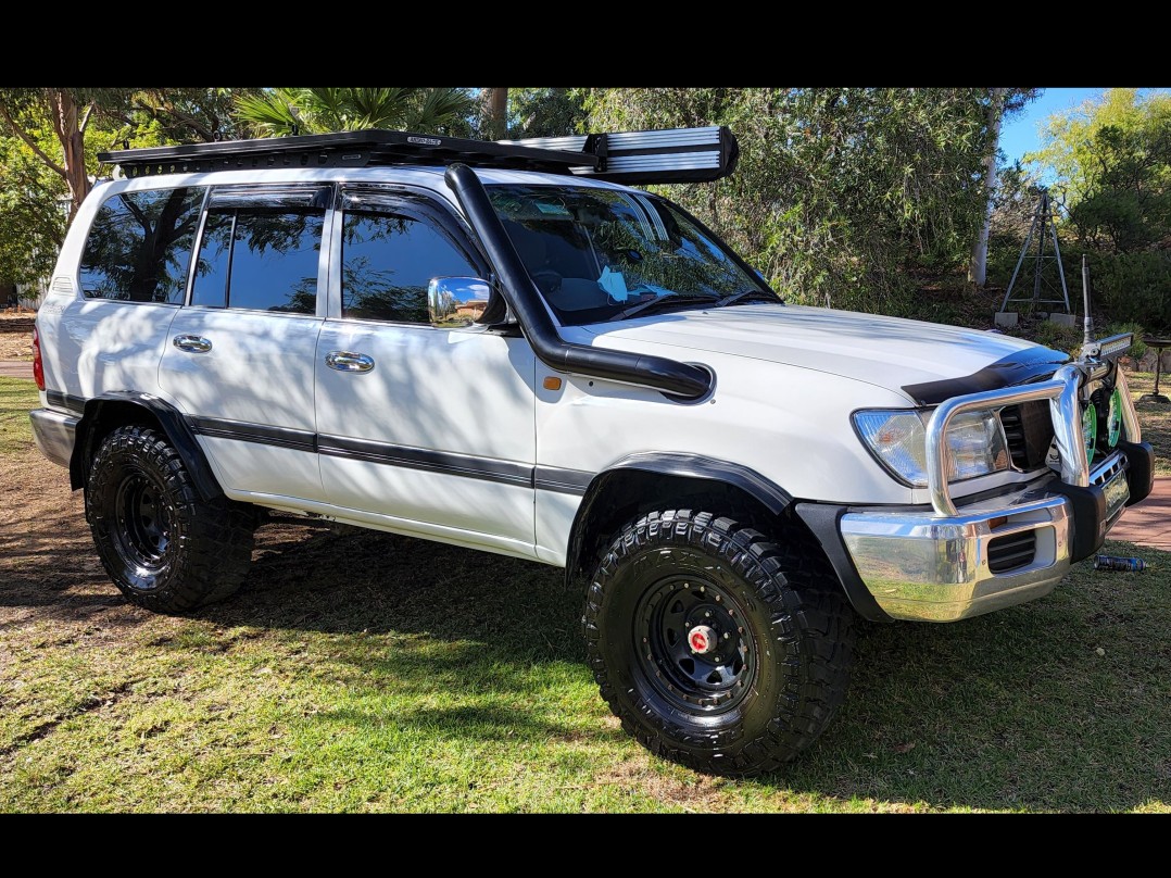 2001 Toyota HDJ100r Landcruiser