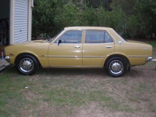 1976 Toyota CORONA