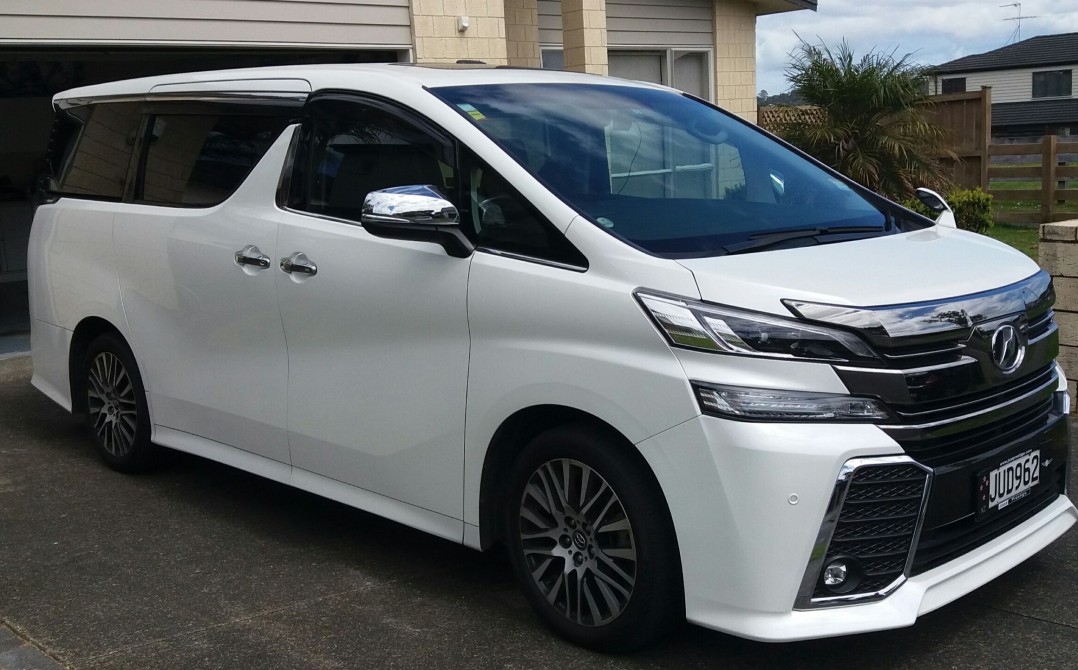 2015 Toyota Vellfire