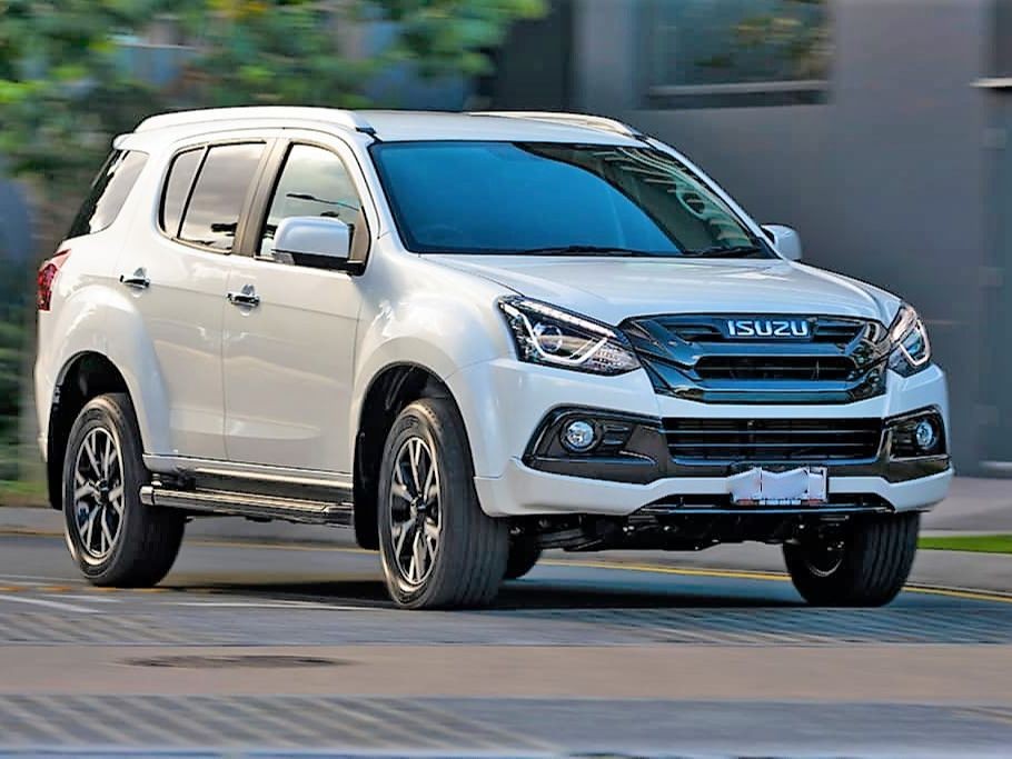 2020 Isuzu MU-X ONYX